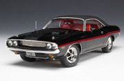 1970 Dodge Challenger R/T Black Highway 61 1:18 scale 50656 die cast model car