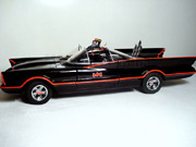 1966 Batman Batmobile Elite Limited Edition Hot Wheels L7130 1/18 scale die cast George Barris TV car ELT-L7130